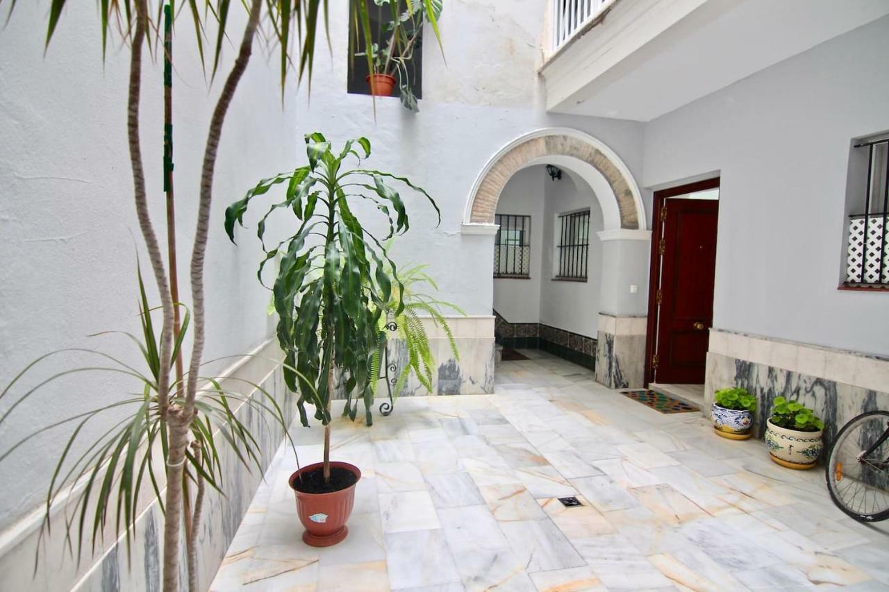 Apartamento Monisimo En El Corazon De Cadiz Exterior photo